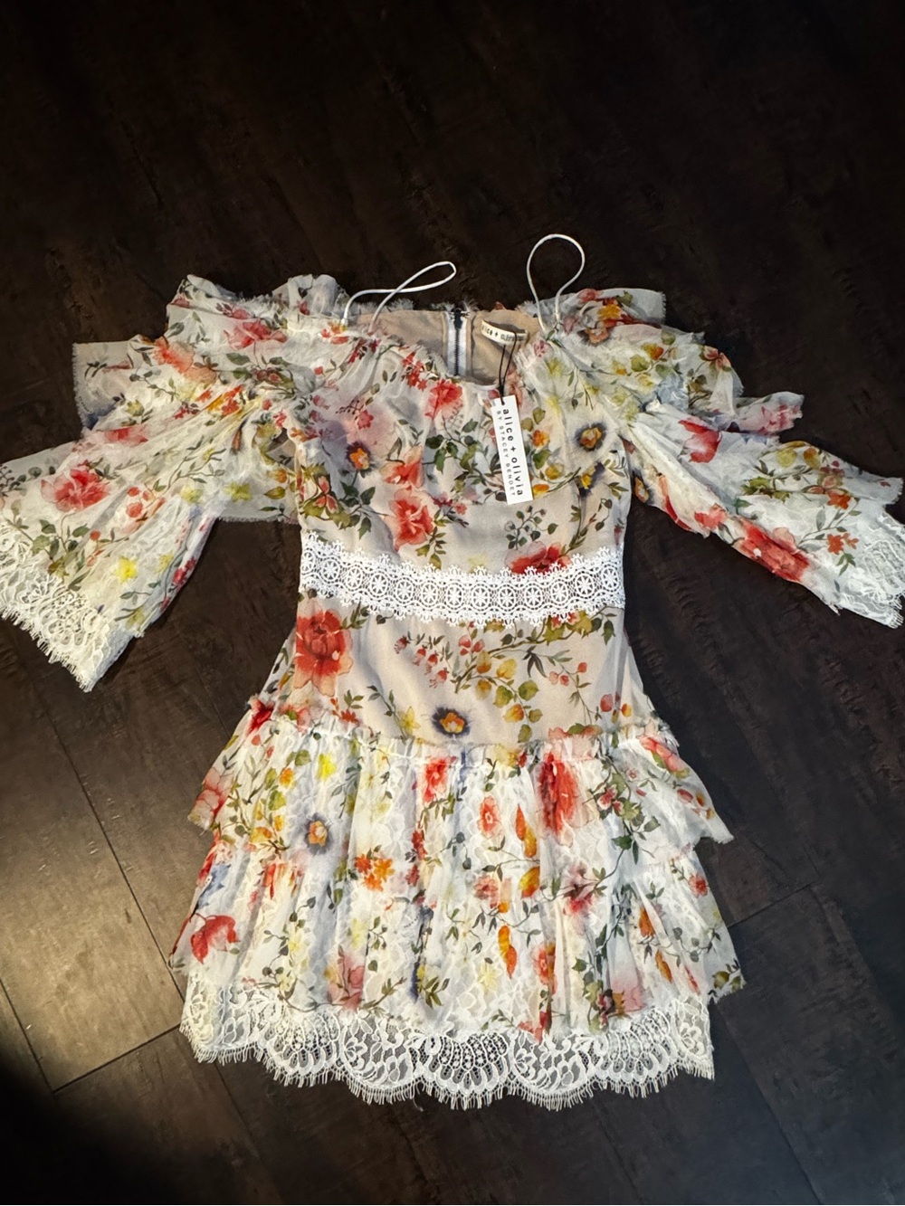 NWT Alice + Olivia Santos Floral Soiree Silk Dress Size 2 $550